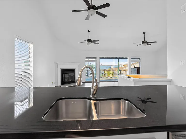 88 Lakeview Vlg — Photo 26