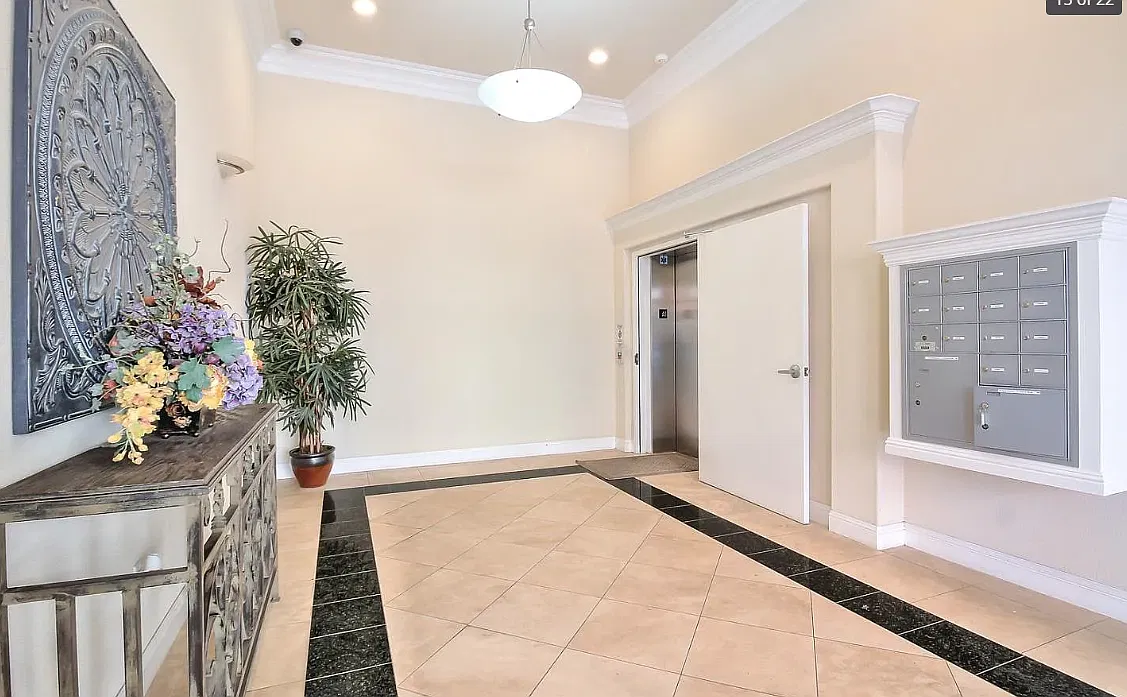 Spacious 1 Bedrom Condo In Downtown Gilroy! — Photo 2