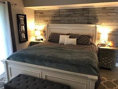 BED ROOM WITH EN SUITE