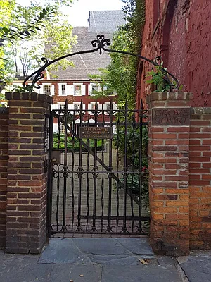 Rented by Sotheby's International Realty | media 13