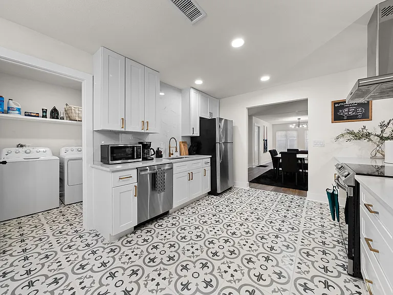 16502 Fox Knl — Photo 20