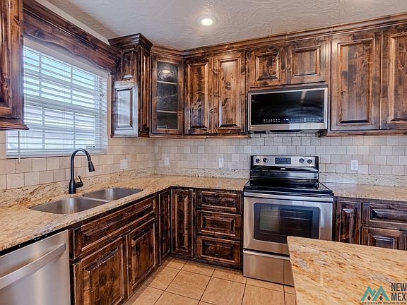 2nd image of 700 Almond Tree Ln