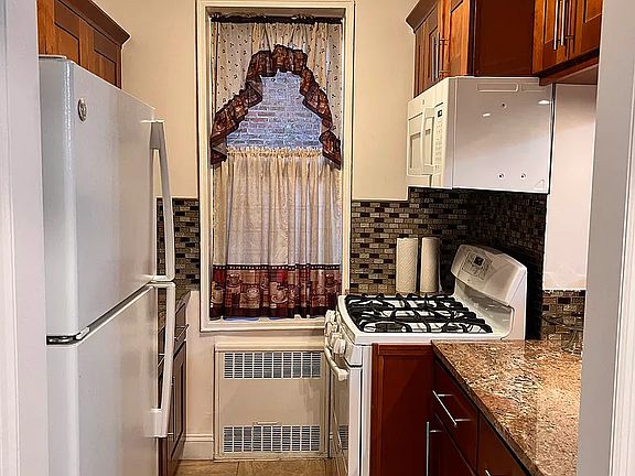 5th image of 37-30 83rd St APT 2H