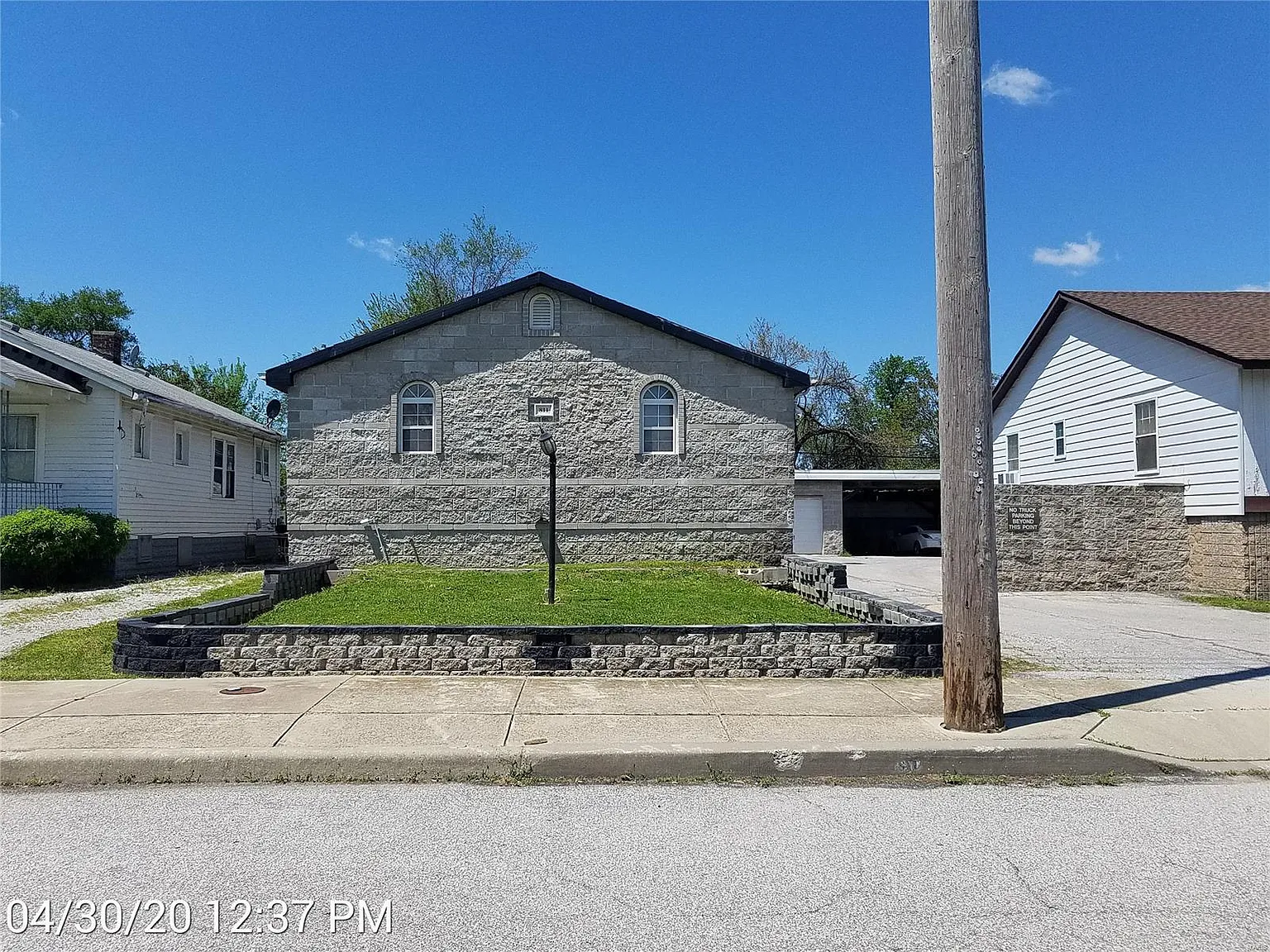 811 N 40th St photo 1