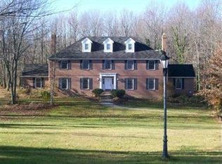 38535 River Ridge Ct, Grafton, OH 44044