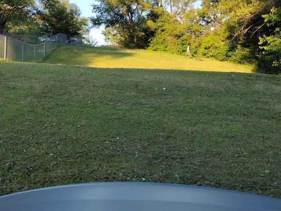 2nd image of 0 Thompson Dr