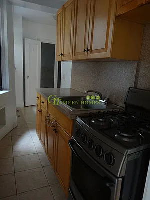 Rented by Green Home NY Realty LLC | media 2