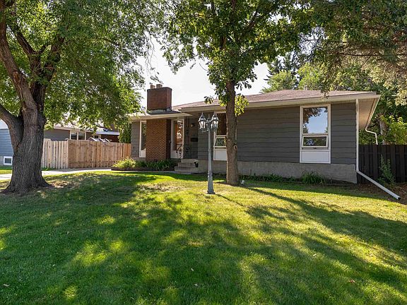 2nd image of 10415 39a Ave NW