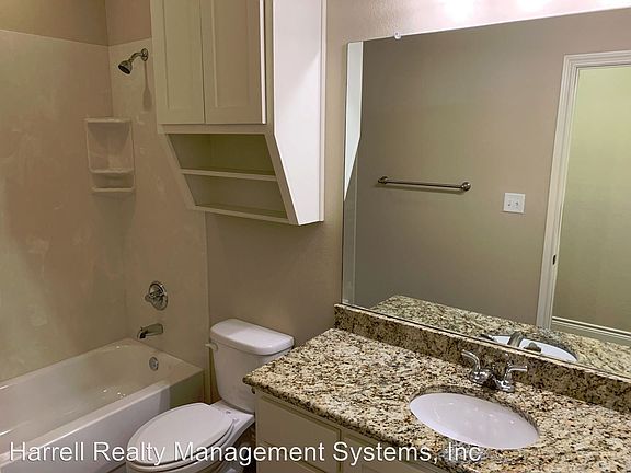 5th image of 2845 Savannah Ct