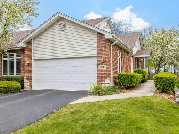 10740 Canterbury Dr, Mokena, IL 60448