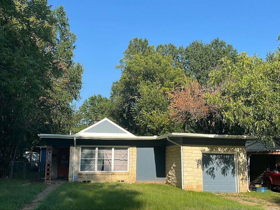 1st image of 641 23rd St SE