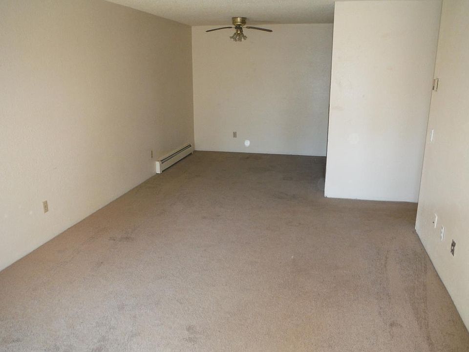 2nd image of 3421 E 42nd Ave APT 106