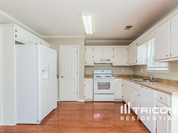 5th image of 3195 Willow Park Dr