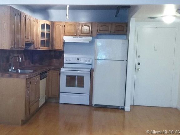 2nd image of 1470 NE 123rd St #Aa304