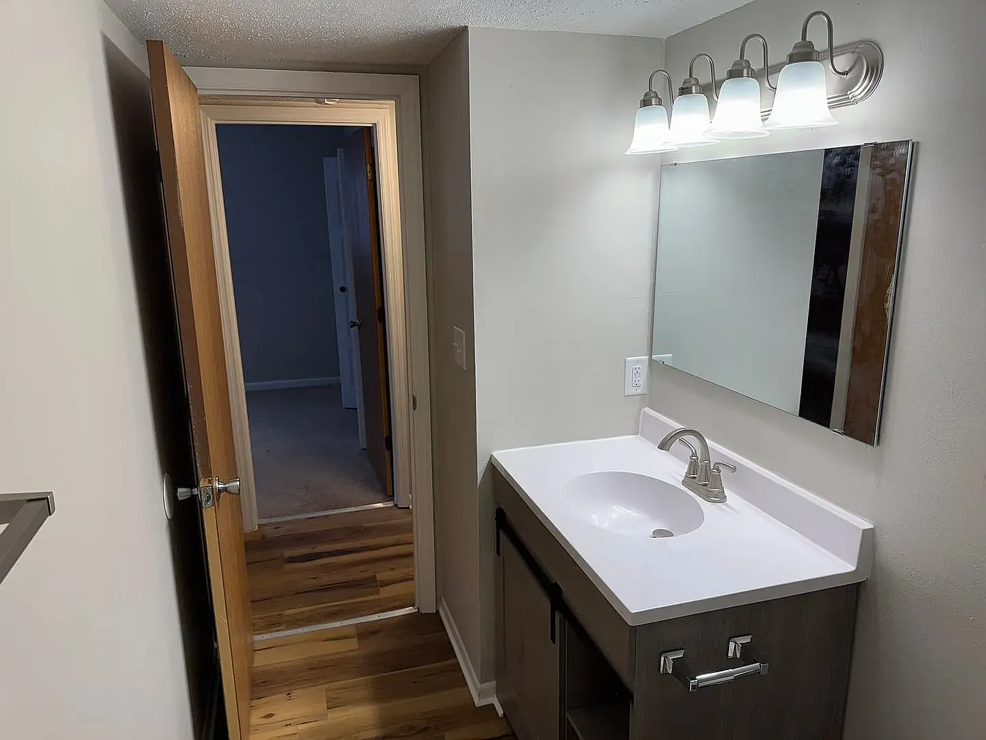Apple Orchard Apartments — Photo 2
