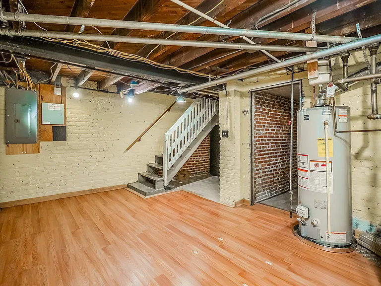 1236 Oates St NE — Photo 19