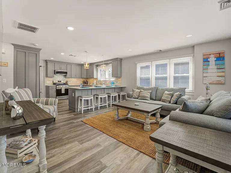 307 Asbury Ave — Photo 5