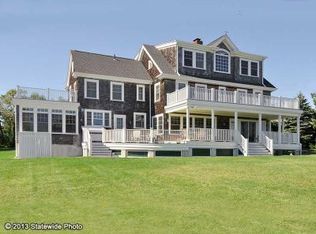 62 Meadow Ave, Westerly, RI 02891