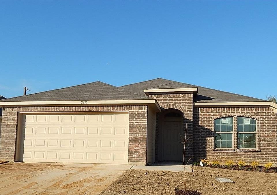 1st image of 2935 Saint Bernard Dr