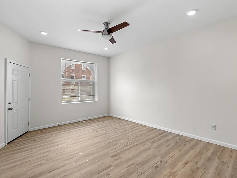 3253 Nebraska Ave #1 — Photo 18