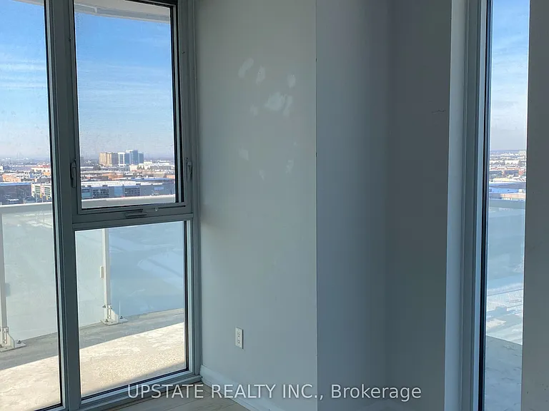 7895 Jane St #713 — Photo 12