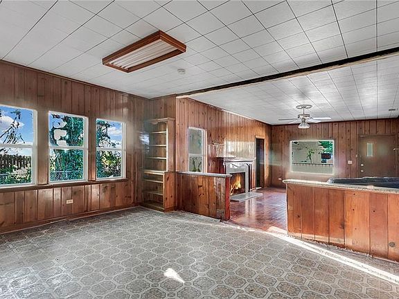 5th image of 326 W Myers Blvd