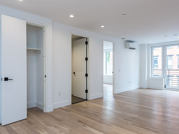 3rd image of 4 N Henry St APT 3A