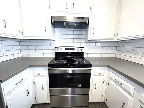 3rd image of 10973 Palms Blvd APT 7