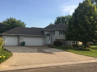 2903 6th Ave SW, Austin, MN 55912
