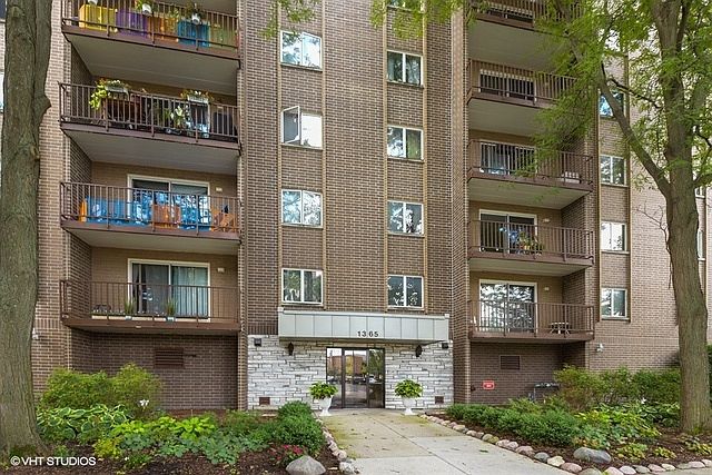 1st image of 1365 Ashland Ave APT 207