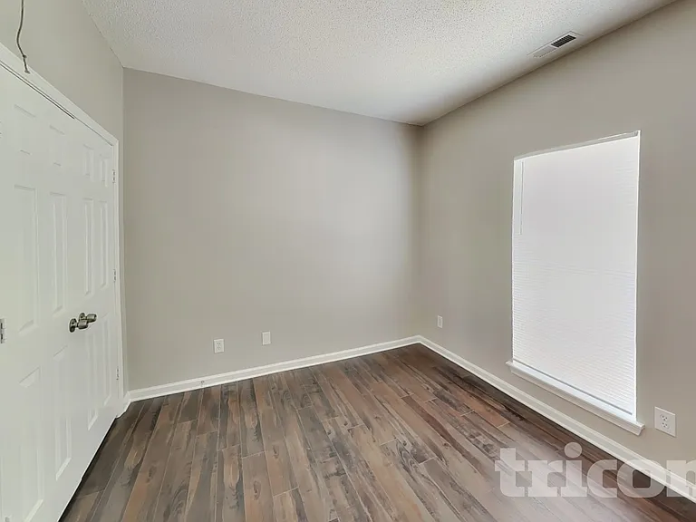 7825 Pence Pond Ln — Photo 11