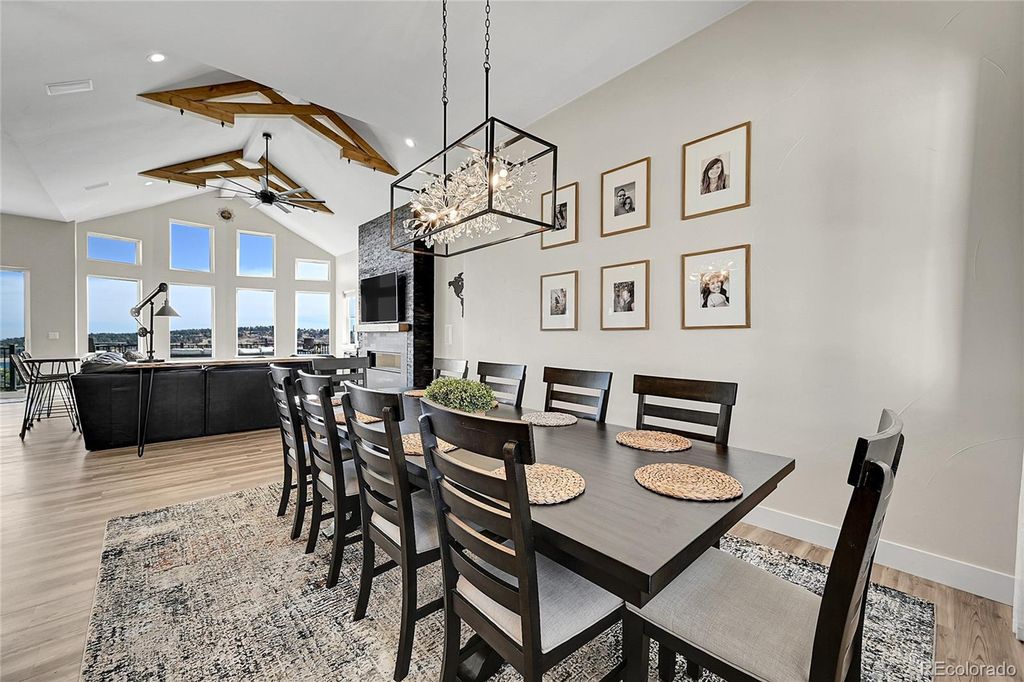 4163 Rainbow View Lane