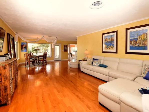 6 Coconut Row, Port Orange, FL 32127