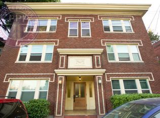 1424 SW Montgomery St APT 206, Portland, OR 97201