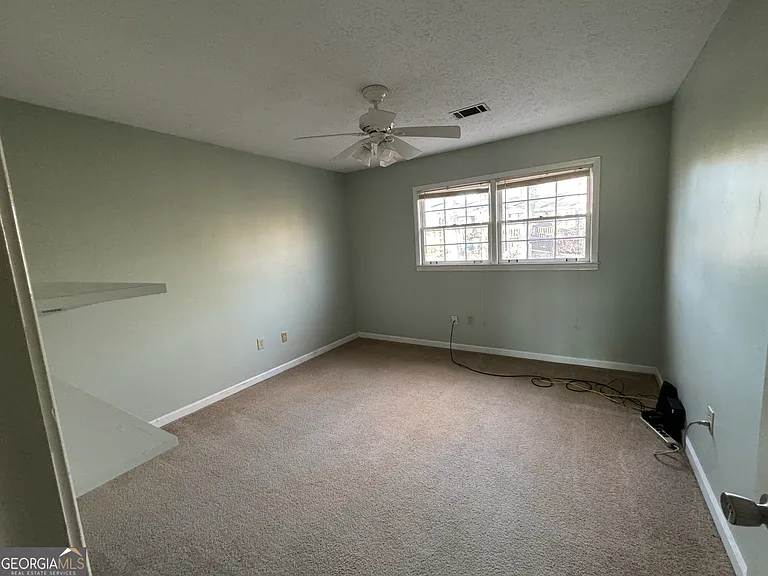 345 Caldwell Cir — Photo 31