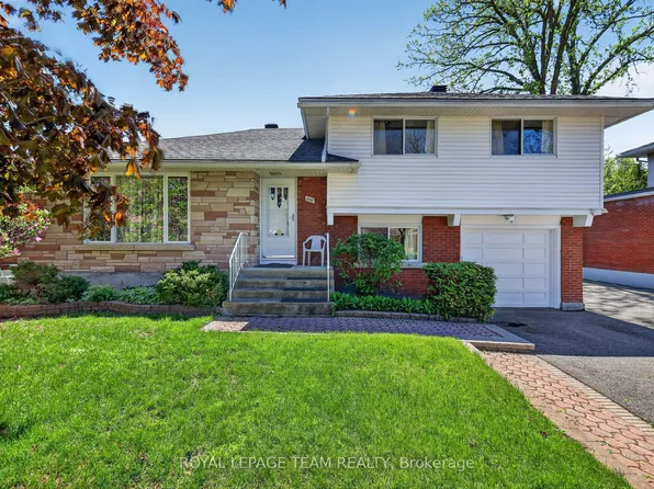 658 Tillbury Ave W, Ottawa, ON K2A 1A1