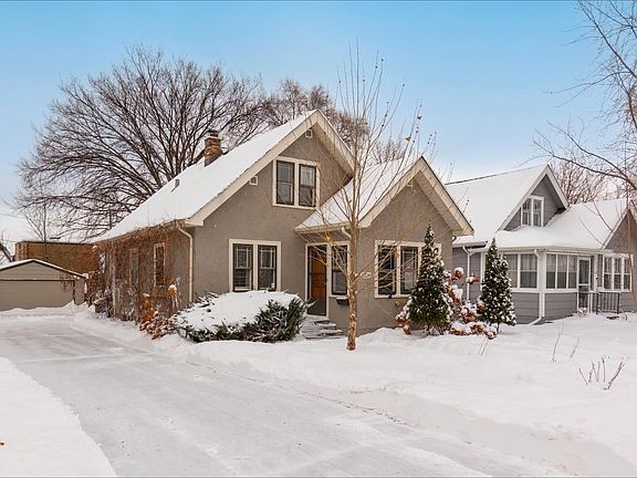2nd image of 3324 Weenonah Pl