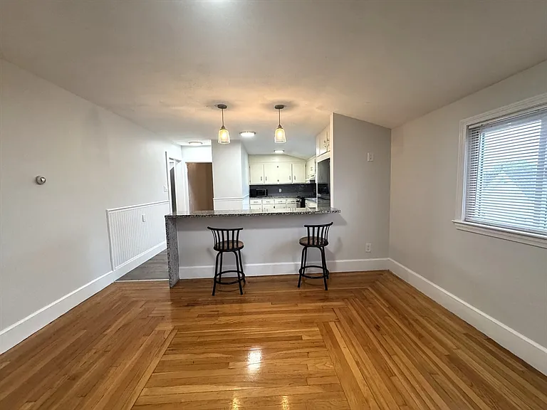 41 Staples Ave #3 — Photo 4