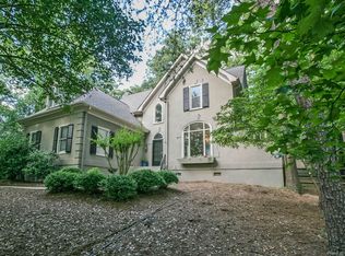 16527 Riverpointe Dr, Charlotte, NC 28278
