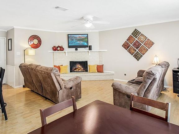 4th image of 3728 Sugarberry Dr