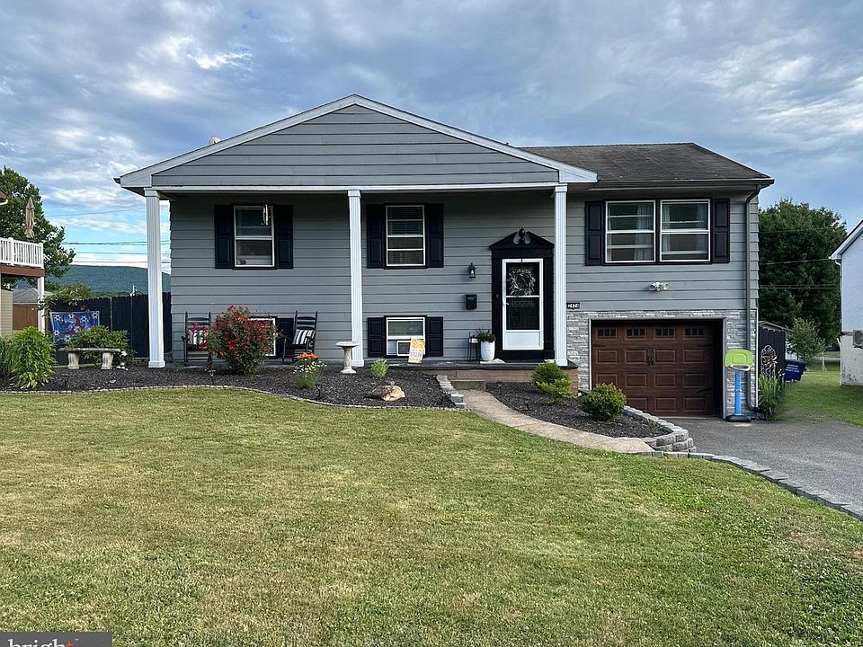 1st image of 2424 N Hills Dr