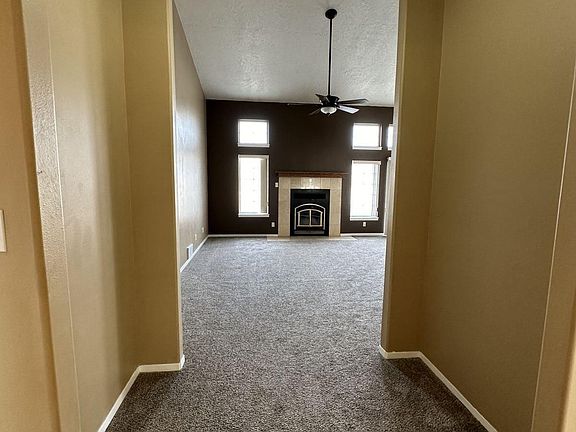 5th image of 2438 W Laguna Dr