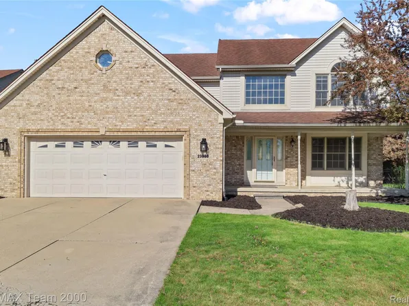 23888 Leighwood Dr, Woodhaven, MI 48183