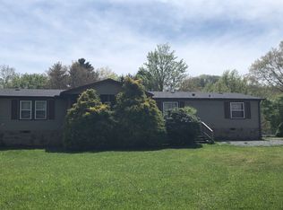 143 Birch St, Daniels, WV 25832