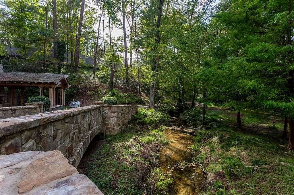 4888 Jett Rd NW, Sandy Springs, GA 30327 MLS 7023121 Zillow