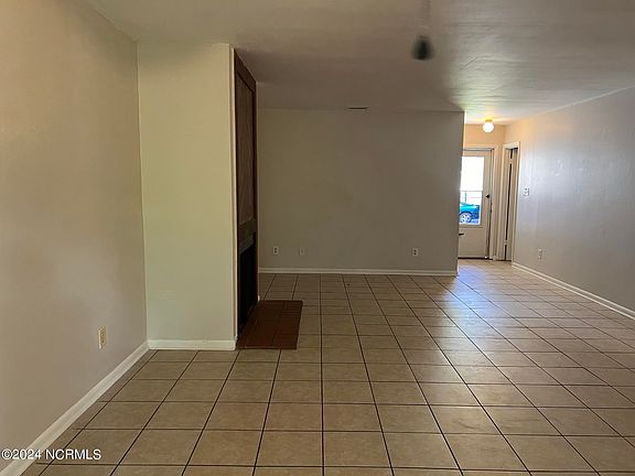 5th image of 10 S Onsville Pl
