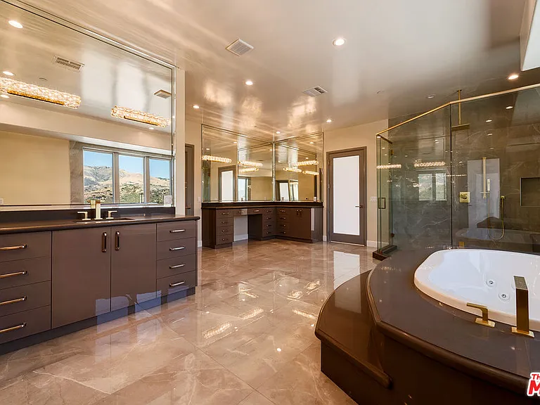 11631 Poema Pl — Photo 24