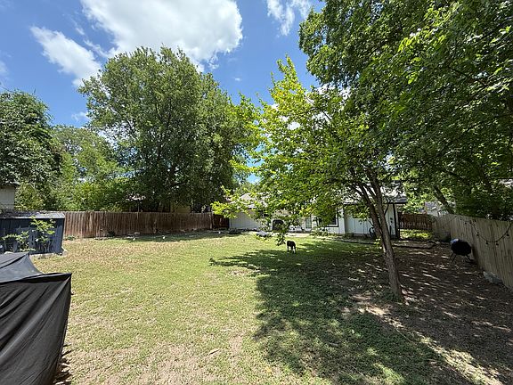 5th image of 9712 Ochiltree Dr