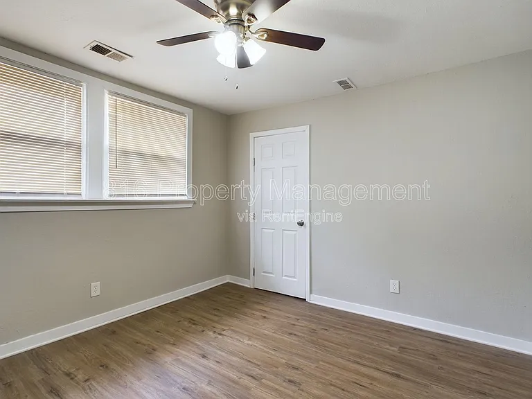5218 Highland Ave — Photo 25