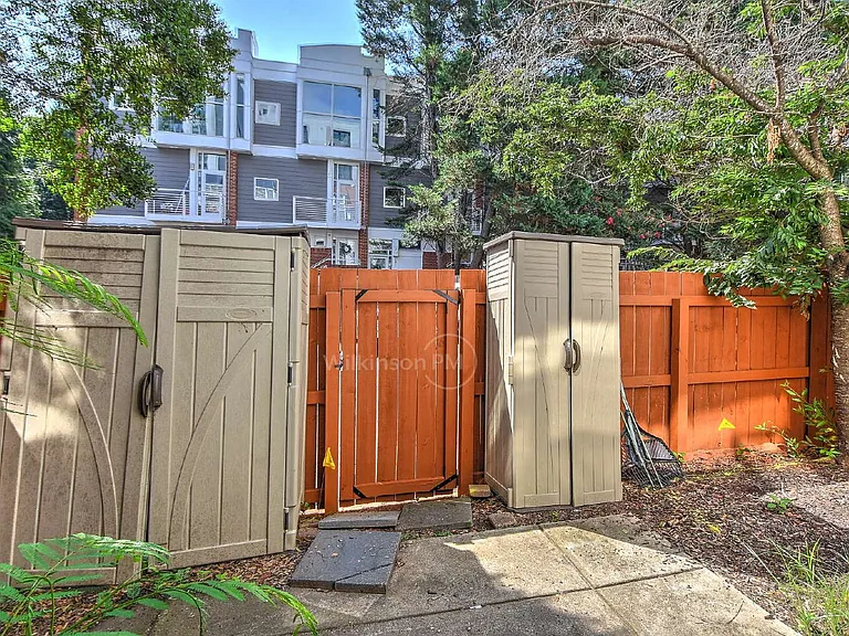 2071 Atherton Heights Ln #47 — Photo 31
